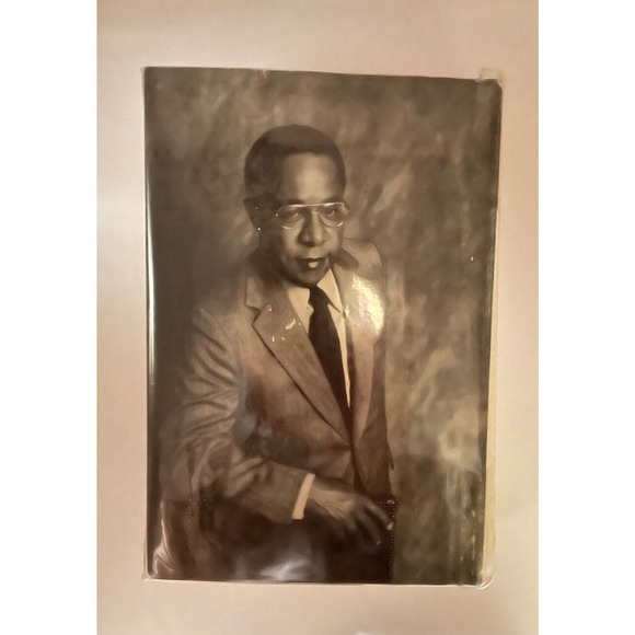 Vintage ROOTS by Alex Haley 1976 Hardback Book Dust Jacket First Print - Picture 2 of 11